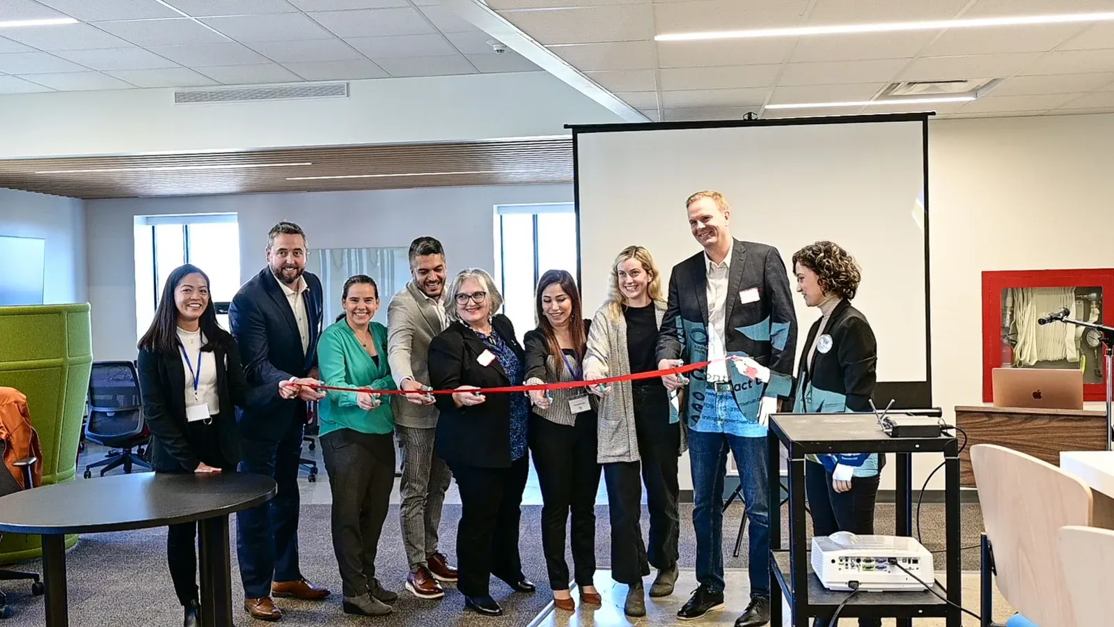 Launching the Expertise Hub Cooperative — photograph 1